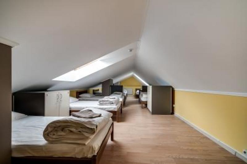 OSTRIV Seven-bed room